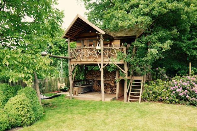 Schitterende boomhut in stekene (Belgie)